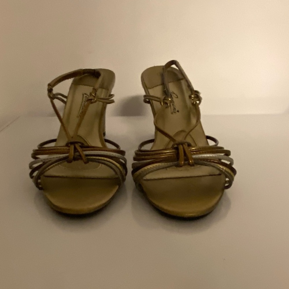 Sandals - Picture 2 of 5